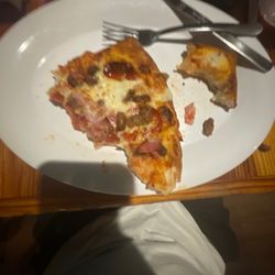Sunset Pizzeria - Food that was served