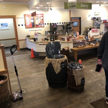 Bob Evans - Front/bakery - Breakfast & Brunch Near Me - Louisville, Kentucky