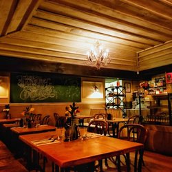 Cafe Fenice Italia - Main dining room