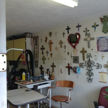 Spencer Pet Salon - Work area - Pet Groomers Near Me - Pasadena, Texas Spencer Pet Salon - Work area - Pet Groomers Near Me - Pasadena, Texas