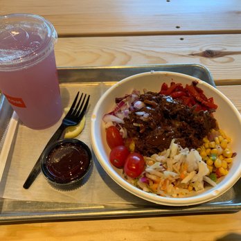 City Barbeque - Vegan Jackfruit Macaroni Bowl with Blueberry Lemonade - Barbeque Near Me - Beavercreek, Ohio City Barbeque - Vegan Jackfruit Macaroni Bowl with Blueberry Lemonade - Barbeque Near Me - Beavercreek, Ohio