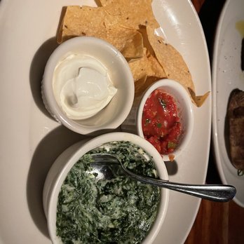 Houston's Restaurant - Spinach Artichoke Dip - Steakhouses Near Me - Pasadena, California