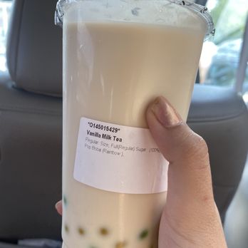 Tea Yard - Vanilla Milk Tea with rainbow pop boba - Bubble Tea Near Me - Oak Lawn, Illinois