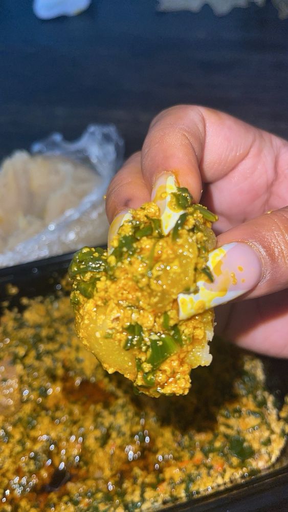 Food from Saaraloge's Kitchen