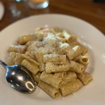 La Pizzeria Cupertino - RIGATONI CARBONARA $25 Served with sauteed pancetta, egg yolks, romano pecorino, and black pepper - Italian Near Me - Cupertino, California