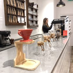 Urban Grind Coffee & More - İç Mekan