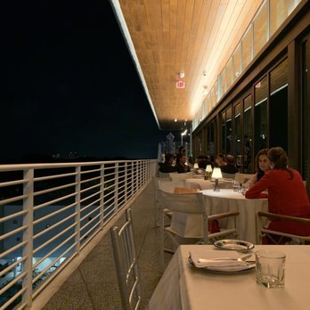 Bellini - Outside sitting area - Italian Near Me - Miami, Florida
