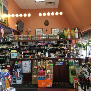 Bansum Wine & Liquor - the inside of a store - Beer, Wine & Spirits Near Me - Patchogue, New York