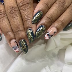 Queen Spa