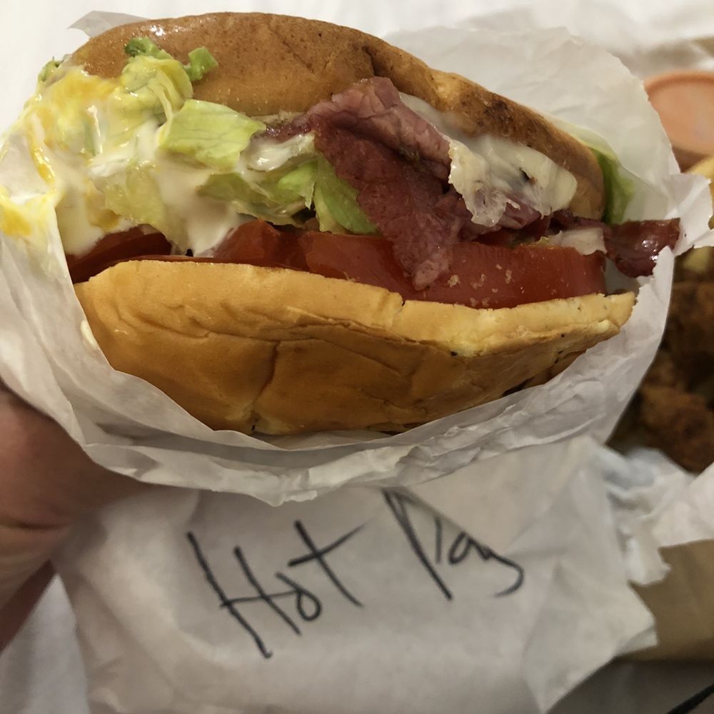 Hot Pastrami sandwich. Mmmm!