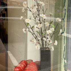 Footnotes - Artistic flair, quality shoes