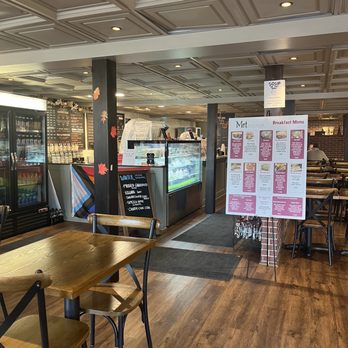 The Met of Freeport - Breakfast & Brunch Near Me - Freeport, Maine The Met of Freeport - Breakfast & Brunch Near Me - Freeport, Maine