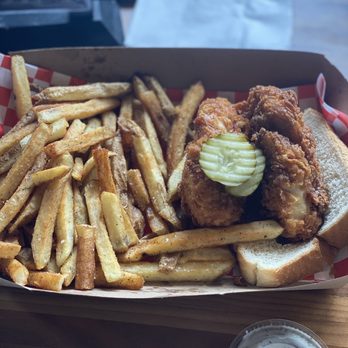 Parlor - Rays Kitchen Chicken- honey tenders - Food Court Near Me - Oklahoma City, Oklahoma