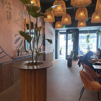 Nave - The decor - Coffee & Tea Near Me - San Francisco, California Nave - The decor - Coffee & Tea Near Me - San Francisco, California