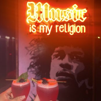 The Bassment - Chicago - Cocktail Bars Near Me - Chicago, Illinois