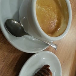 Santagloria - Un café con leche y mini - bollería por €1,50