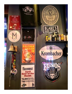 The Globe Pub by null