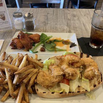 Della J's Delectables - Shrimp Po'boy and Thai Chili Wingettes (ate half of them before pic was taken ) - Southern Near Me - Alexandria, Virginia