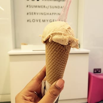 Snowflake Luxury Gelato - Almond gelato on a small cone - Ice Cream & Frozen Yogurt Near Me - London, XGL Snowflake Luxury Gelato - Almond gelato on a small cone - Ice Cream & Frozen Yogurt Near Me - London, XGL