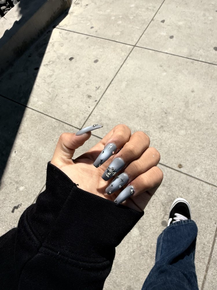 Tyson Nails & Spa