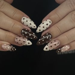 Demure Nails & Spa