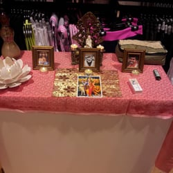 Voluptuous Life - The set up Kristen had for our event