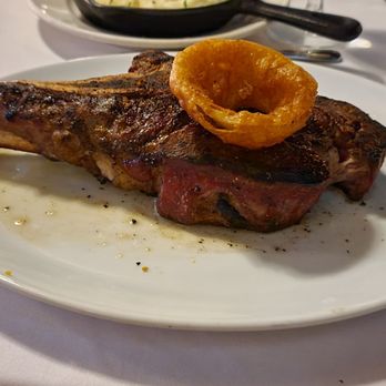 Chicago Chop House - Dry-aged tomahawk ribeye - Steakhouses Near Me - Chicago, Illinois Chicago Chop House - Dry-aged tomahawk ribeye - Steakhouses Near Me - Chicago, Illinois