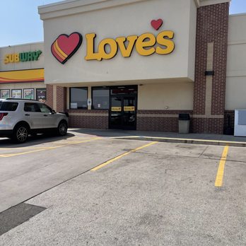 Love's Travel Stop - love's travel stop - Convenience Stores Near Me - Quanah, Texas Love's Travel Stop - love's travel stop - Convenience Stores Near Me - Quanah, Texas