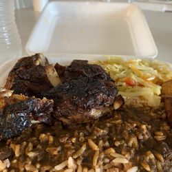 Hot & Spicy Jerk House - Jerk Chicken Combo