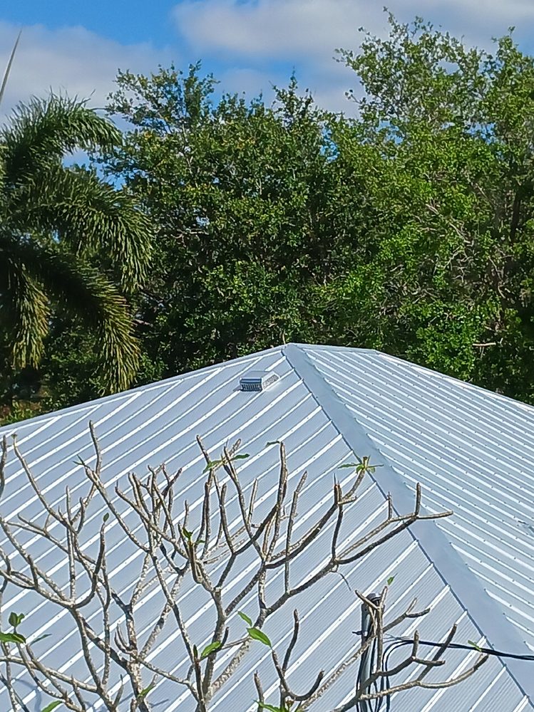 Slide of Platinum Roofing & Exterior