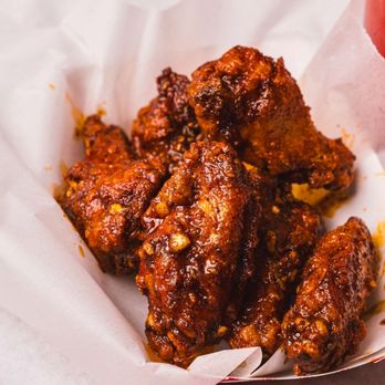 Rockin Crab - a basket of chicken wings and a drink - Seafood Near Me - Spring Valley, Nevada Rockin Crab - a basket of chicken wings and a drink - Seafood Near Me - Spring Valley, Nevada