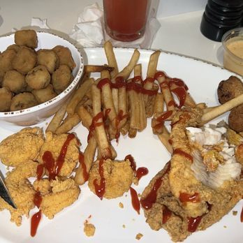 Under The Oak Cafe - Seafood Platter (combination) - Cafes Near Me - D'Iberville, Mississippi Under The Oak Cafe - Seafood Platter (combination) - Cafes Near Me - D'Iberville, Mississippi