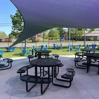 Wild Oats Bakery & Cafe - Outside seating - Bakeries Near Me - Brunswick, Maine