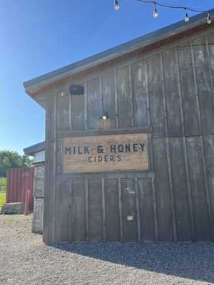 milk's shop Milk & Honey Ciders, 11738 County Road 51, Saint Joseph, MN