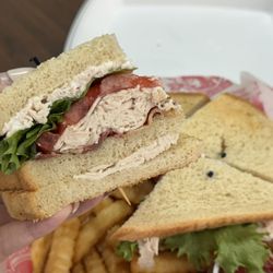 Macado's - Macado's Club