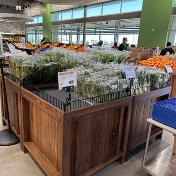 99 Ranch Market - Very organized and fresh veggies - International Grocery Near Me - Eastvale, California 99 Ranch Market - Very organized and fresh veggies - International Grocery Near Me - Eastvale, California