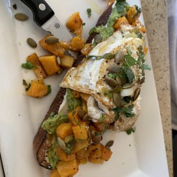 Buena Onda Cafe - Avocado toast - Vegetarian Near Me - St. Augustine, Florida