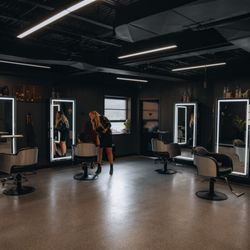 Smoke Show Salon
