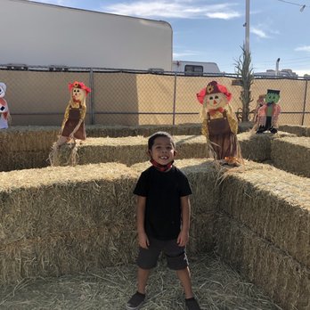 Halloween Town - Mini maze - Pumpkin Patches Near Me - Las Vegas, Nevada Halloween Town - Mini maze - Pumpkin Patches Near Me - Las Vegas, Nevada