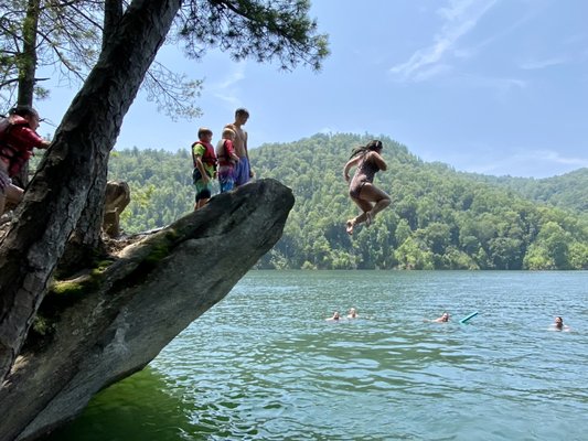 JOCASSEE LAKE TOURS by null