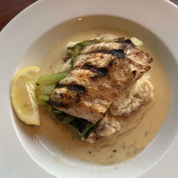 Lulu's Waikiki - Marlin over garlic mashed potatoes with bok choy...delicious! - Burgers Near Me - Honolulu, Hawaii