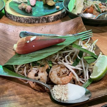 Fern Thai on Main - Shrimp pad Thai - Thai Near Me - Bellevue, Washington Fern Thai on Main - Shrimp pad Thai - Thai Near Me - Bellevue, Washington