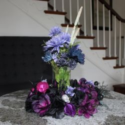 Letort View Community Center - Flower arrangement in the entry way by the staircase