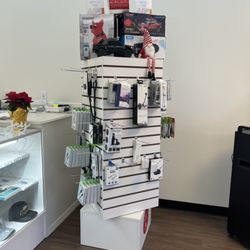 The One Cellphone Repair shop