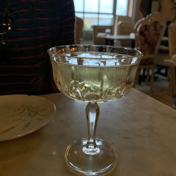 Verde Mesa - Love the cool champagne glasses! - Caribbean Near Me - San Juan, Puerto Rico Verde Mesa - Love the cool champagne glasses! - Caribbean Near Me - San Juan, Puerto Rico