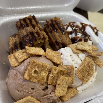Scoop N’ Buns - Mini churros with chocolate sauce, cinnamon crunch cereal, one scoop of cinnamon horchata ice cream, one scoop of chocolate ice cream. - Desserts Near Me - Garland, Texas Scoop N’ Buns - Mini churros with chocolate sauce, cinnamon crunch cereal, one scoop of cinnamon horchata ice cream, one scoop of chocolate ice cream. - Desserts Near Me - Garland, Texas