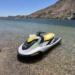 Wave runner / jet skis Wave runner / jet skis