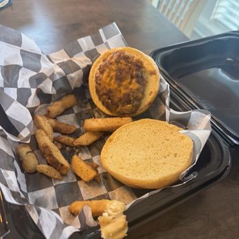 Uncle Ike's Sandbar & Grill - Small cheeseburger - American Near Me - Corolla, North Carolina Uncle Ike's Sandbar & Grill - Small cheeseburger - American Near Me - Corolla, North Carolina