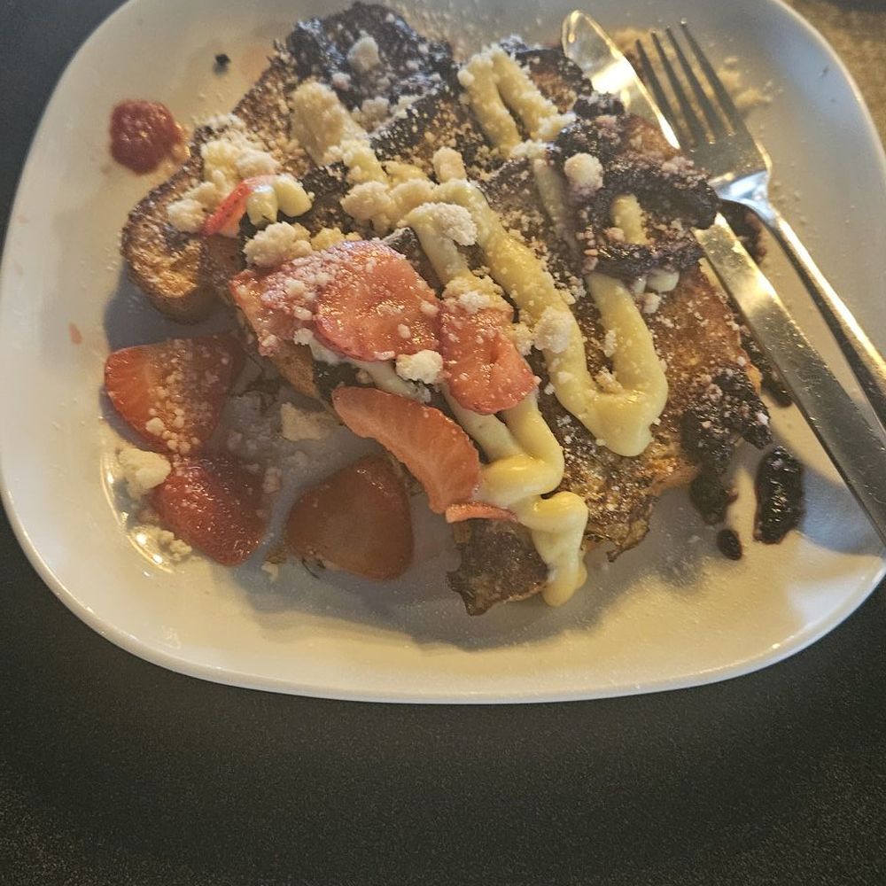 The Camden Social - French Toast - Cocktail Bars Near Me - Minneapolis, Minnesota
