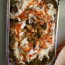 New York Best Halal Food - Chicken lamb over salad - white sauce/hot sauce